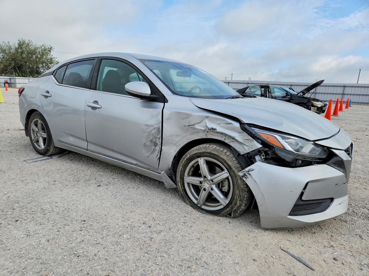 2022 Nissan Sentra S - Фото 4