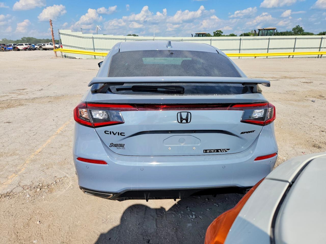 2023 Ford Civic - Фото 6