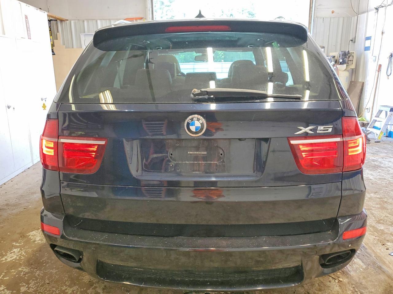 2011 BMW X5 xDrive50I - Image 6