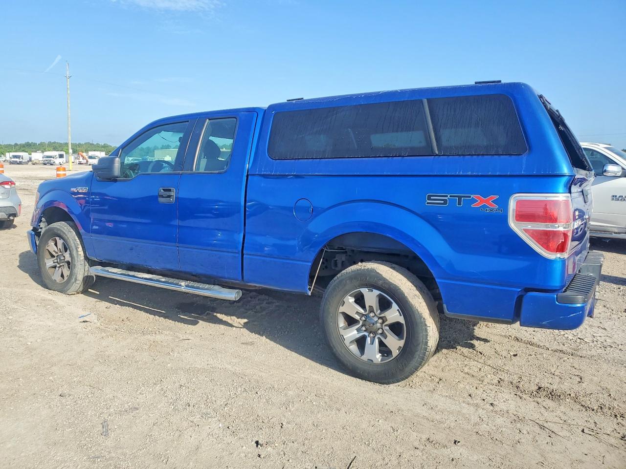 2013 Ford F150 Super Cab - Фото 2
