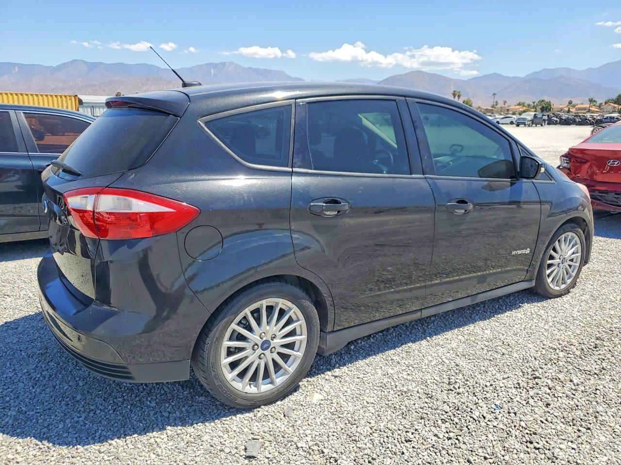 2015 Ford C-Max Se - Фото 3