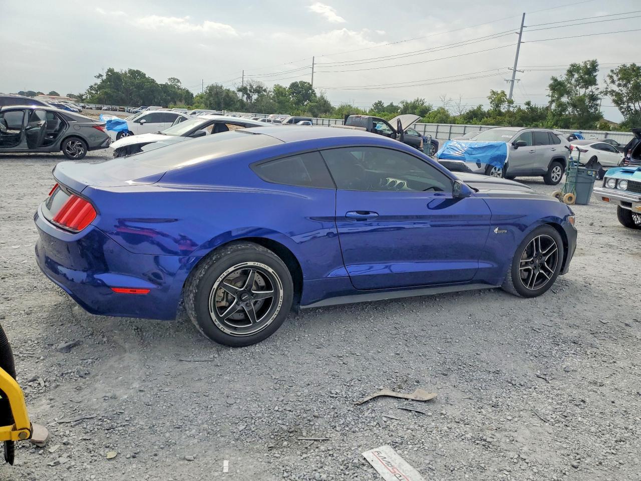 2016 Ford Mustang Gt - Фото 3