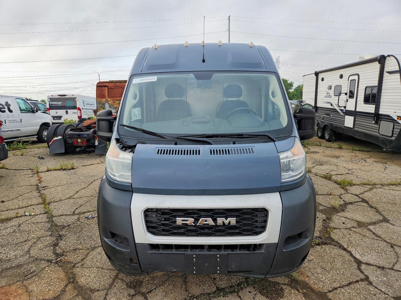 2020 Ram Promaster 3500 Delivery Van - Фото 5