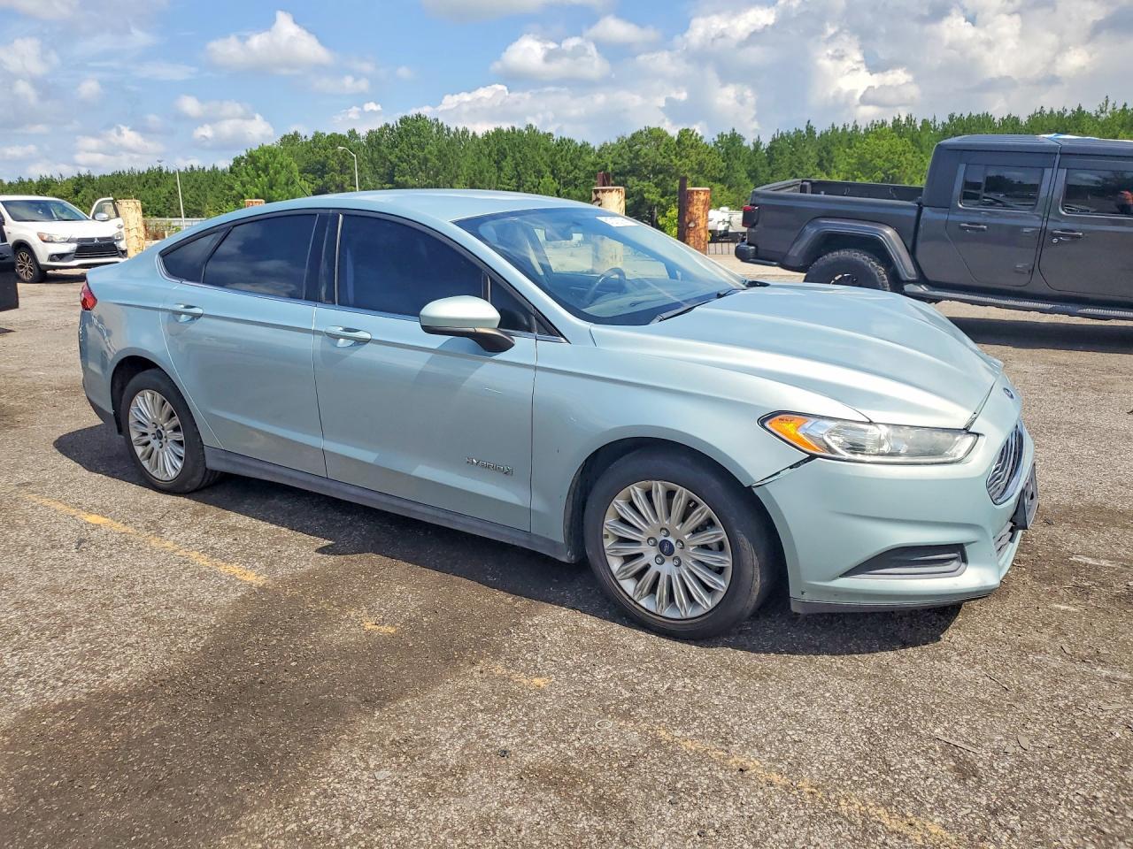 2014 Ford Fusion S Hybrid - Фото 4