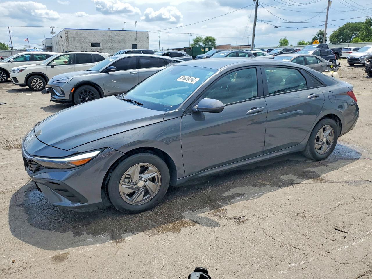2025 Hyundai Elantra Se