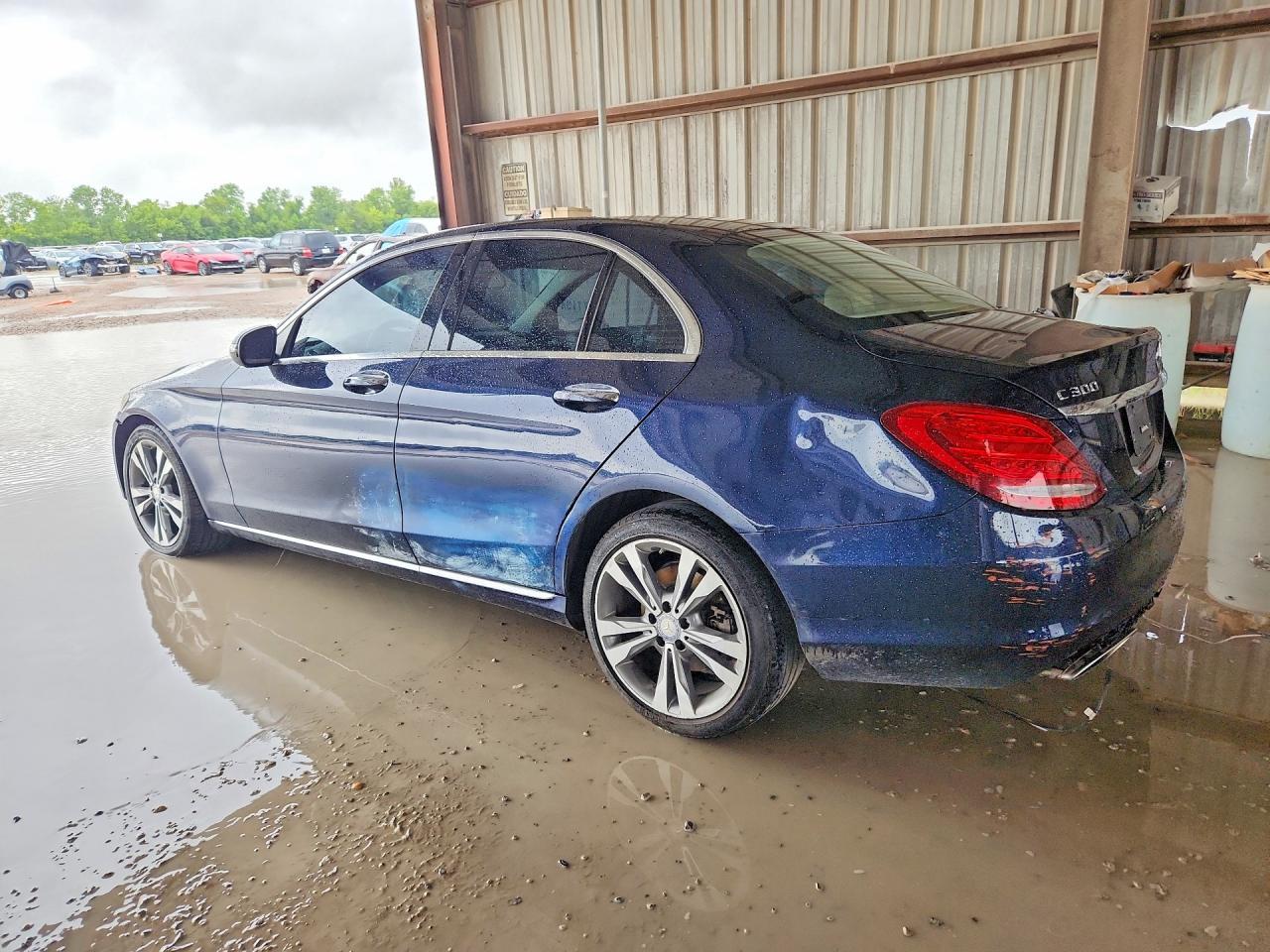 2016 Mercedes-Benz C 300 - Фото 2