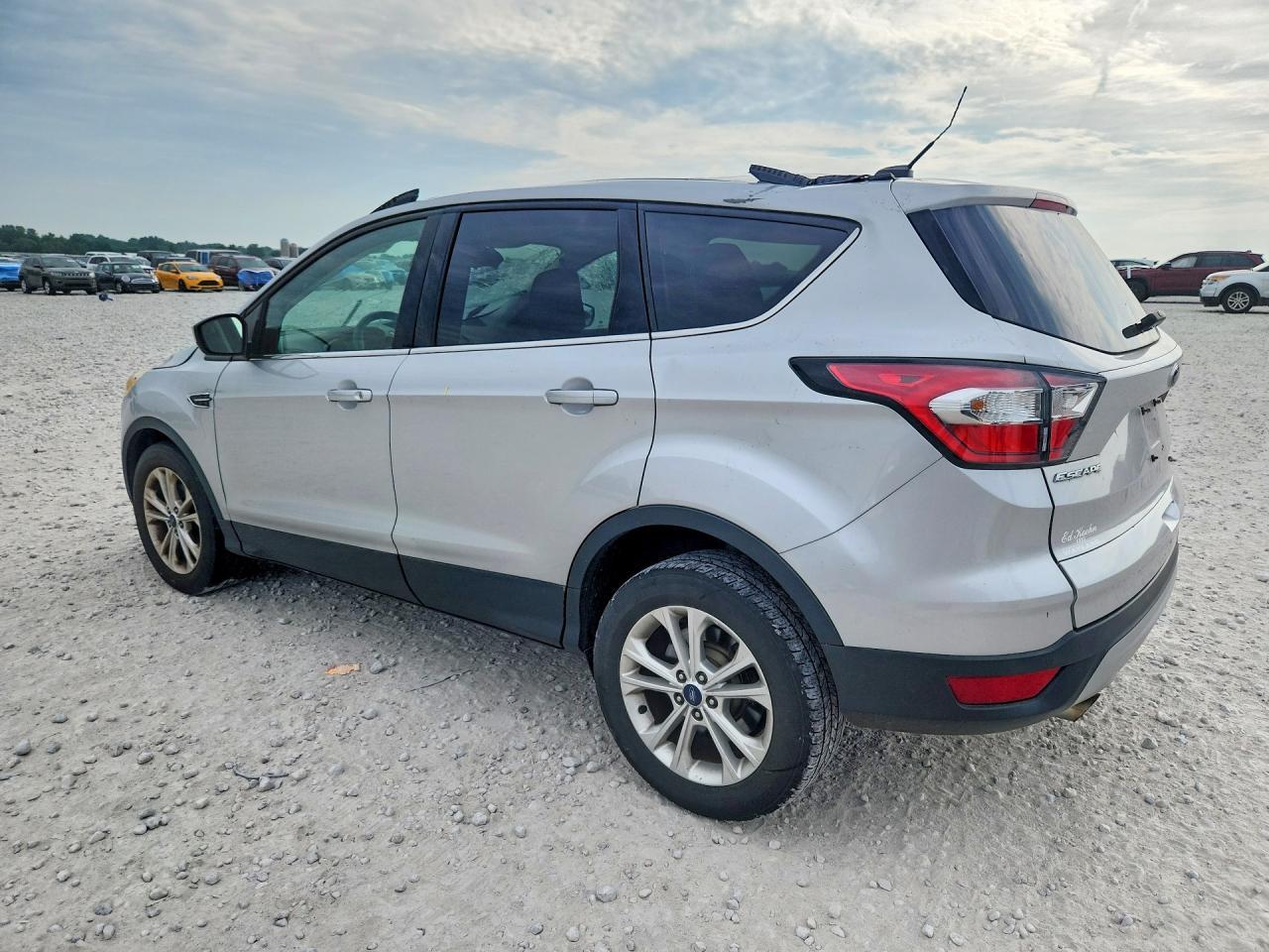 2018 Ford Escape Se - Image 2