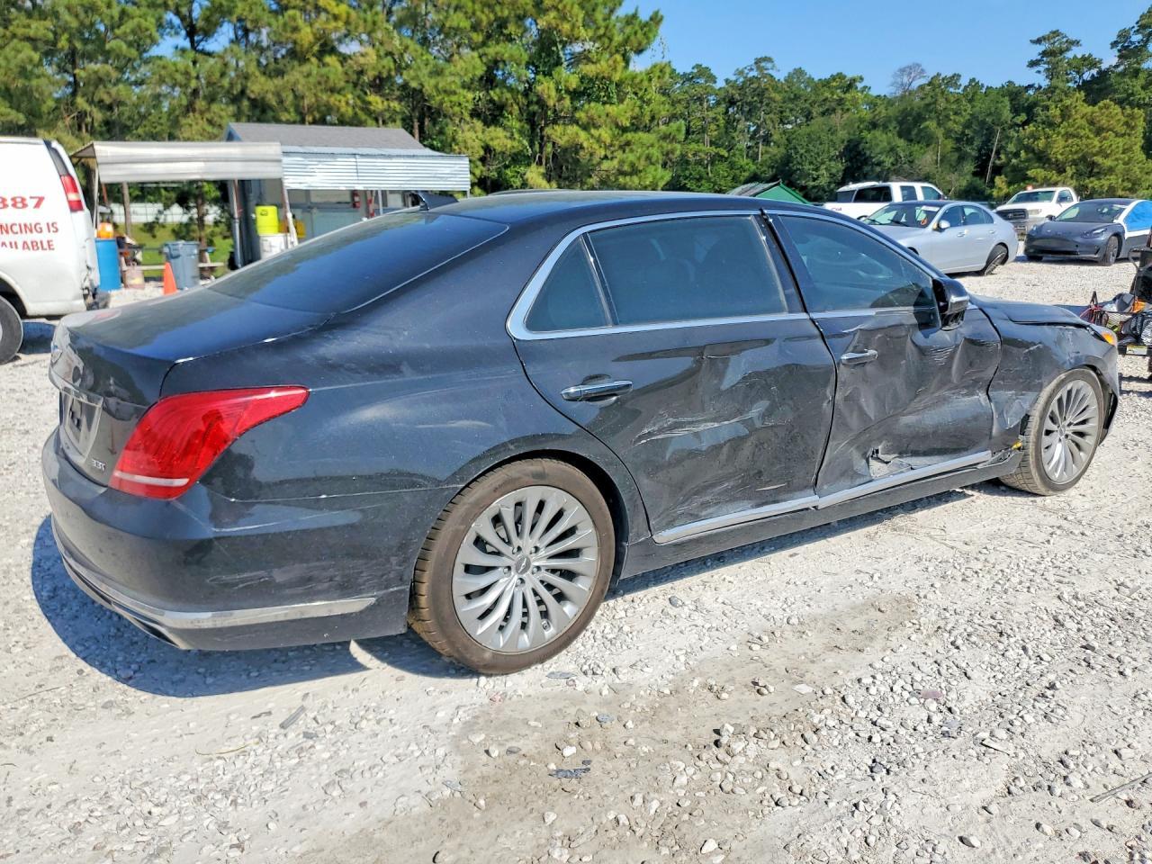 2019 Genesis G90 Premium - Image 3