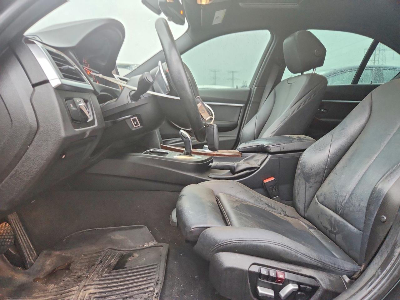 2018 BMW 330 Xi - Image 7