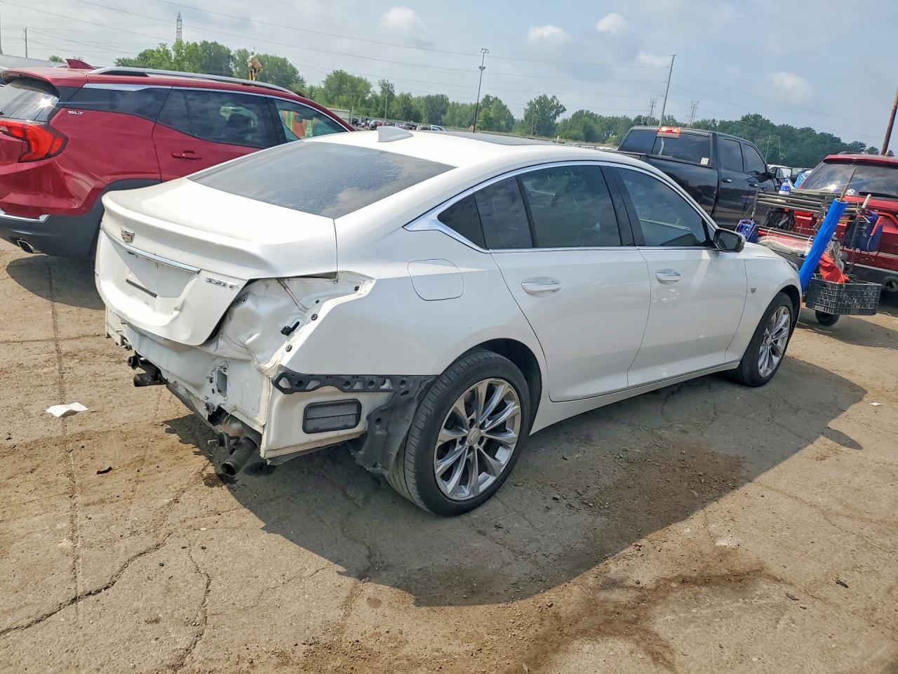 2021 Cadillac Ct5 Premium Luxury - Image 3