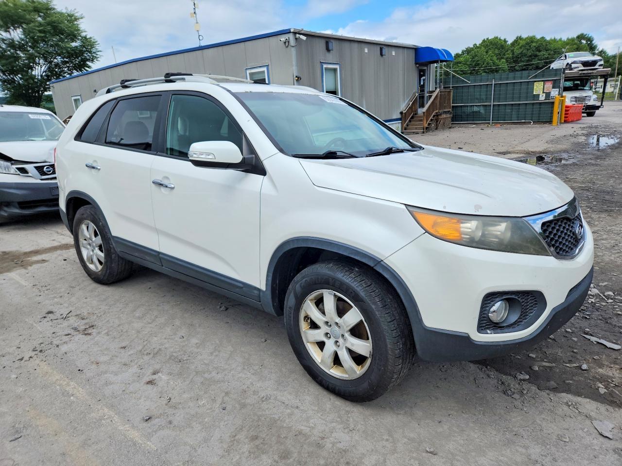 2012 Kia Sorento Lx - Image 4