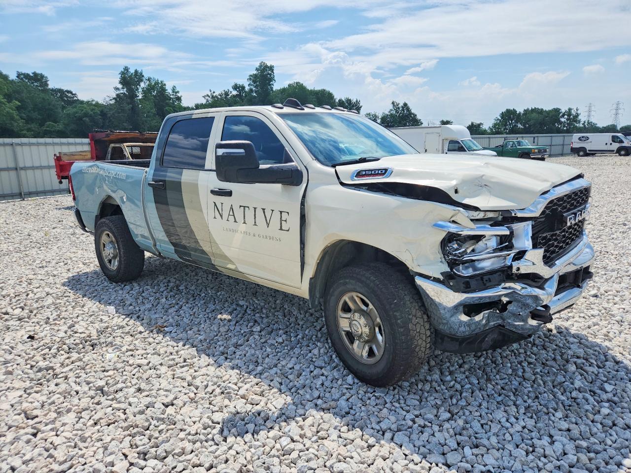 2023 Ram 3500 Tradesman - Фото 4