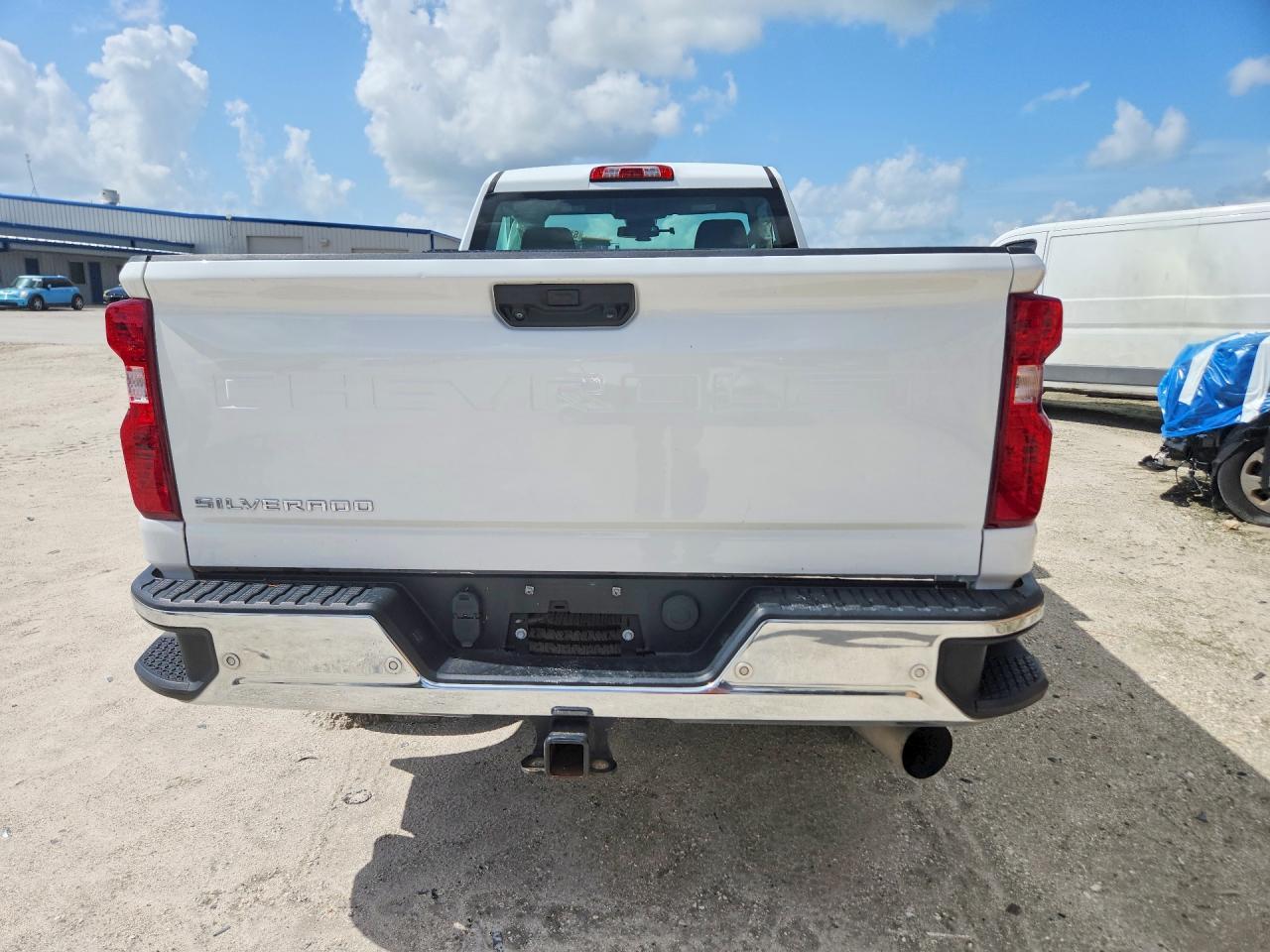 2024 Chevrolet Silverado C2500 Heavy Duty - Фото 6