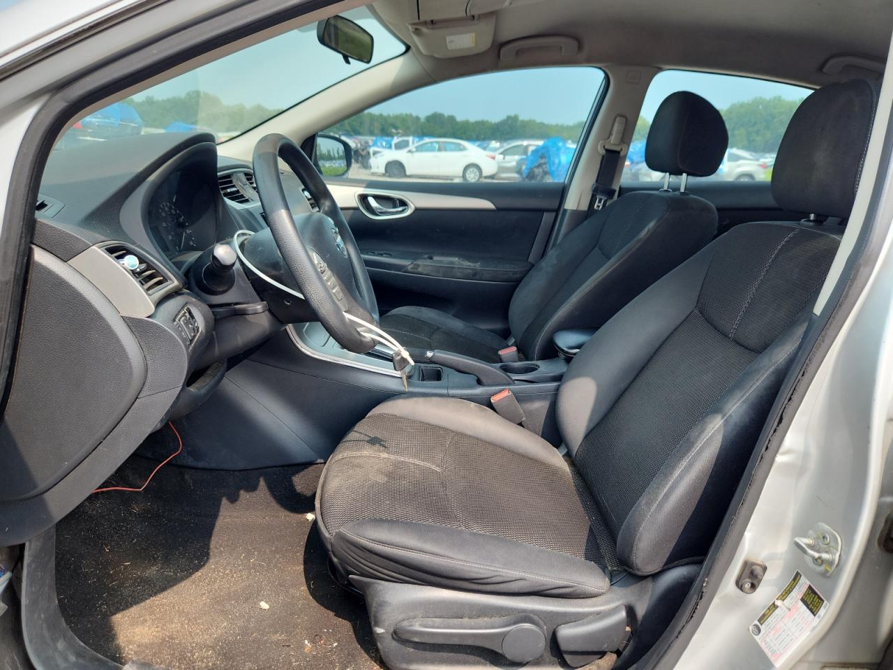 2015 Nissan Sentra S - Фото 7