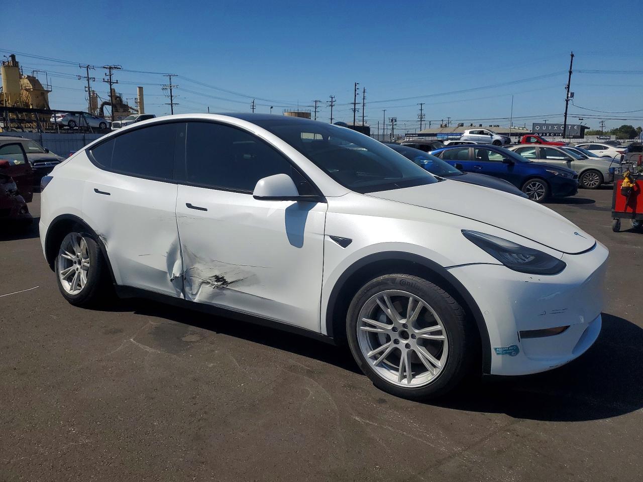 2022 Tesla Model Y - Фото 4