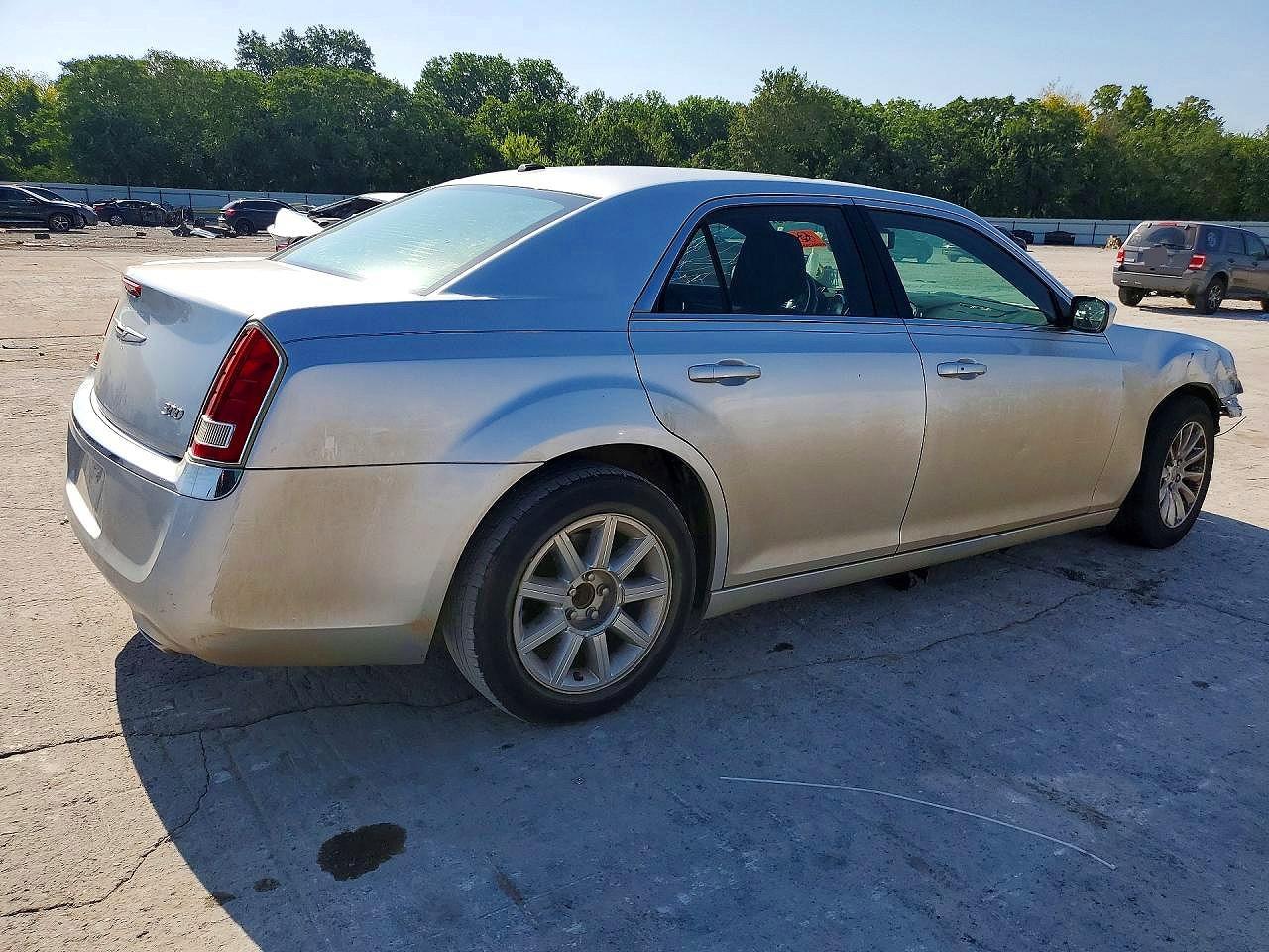 2012 Chrysler 300 - Image 3