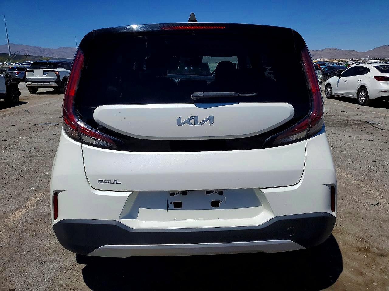 2023 Kia Soul Lx - Image 6