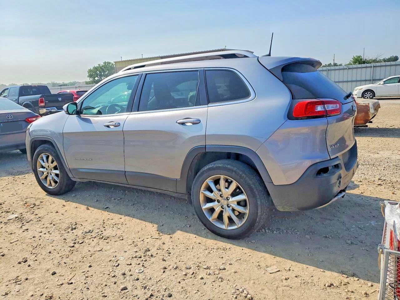 2017 Jeep Cherokee Limited - Фото 2