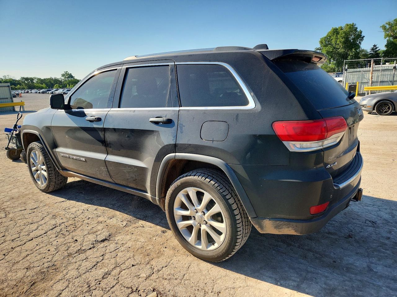 2017 Jeep Grand Cherokee Limited - Image 2