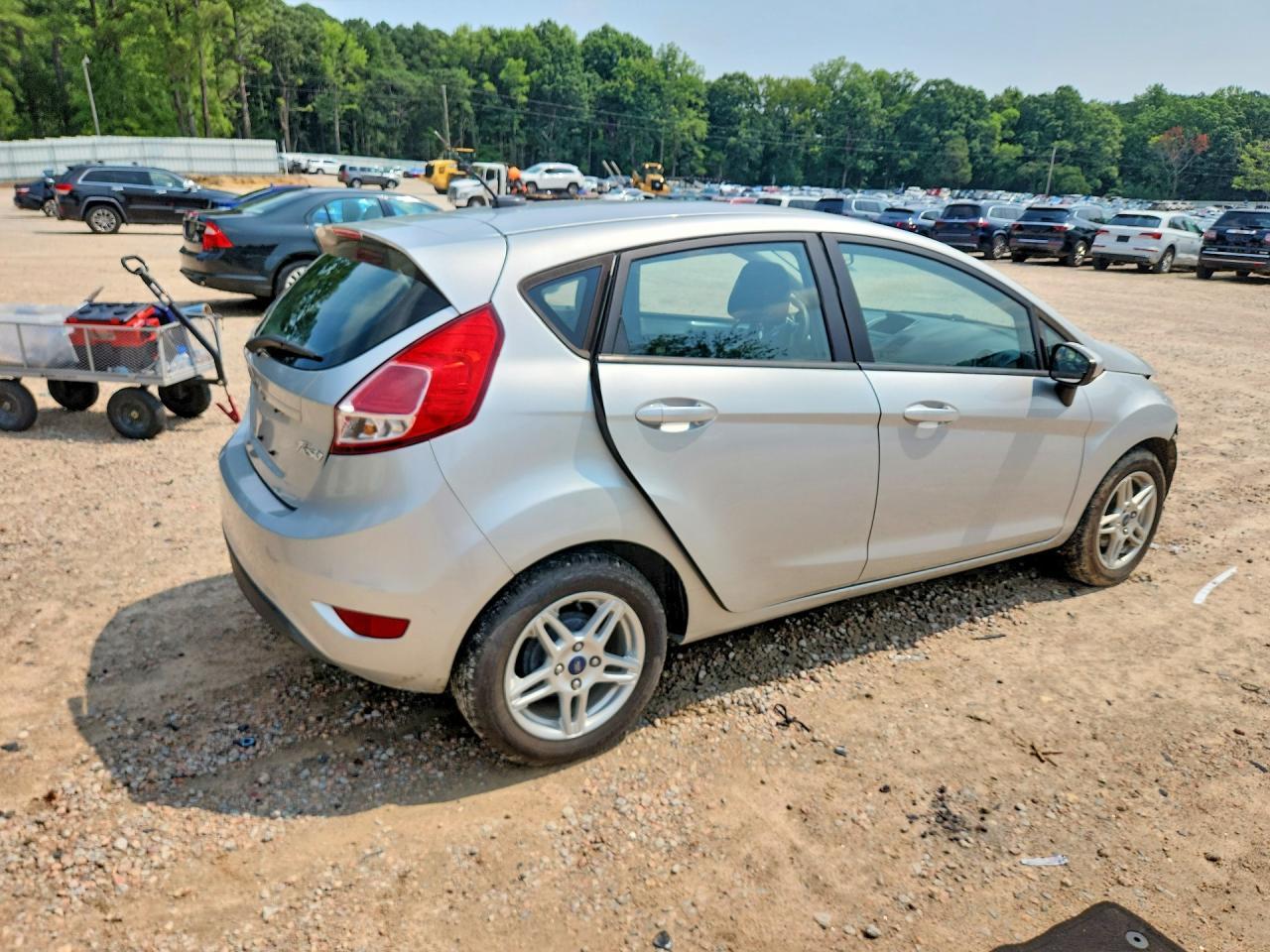 2017 Ford Fiesta Se - Image 3