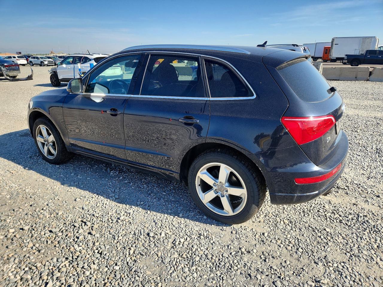 2012 Audi Q5 Premium Plus - Image 2