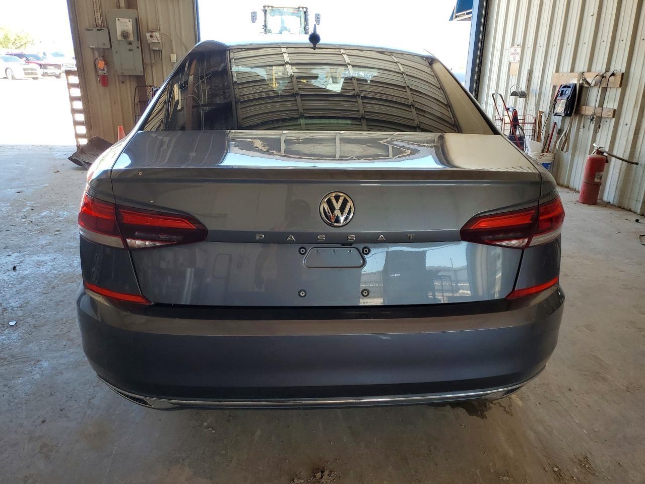 2020 Volkswagen Passat Se - Фото 6