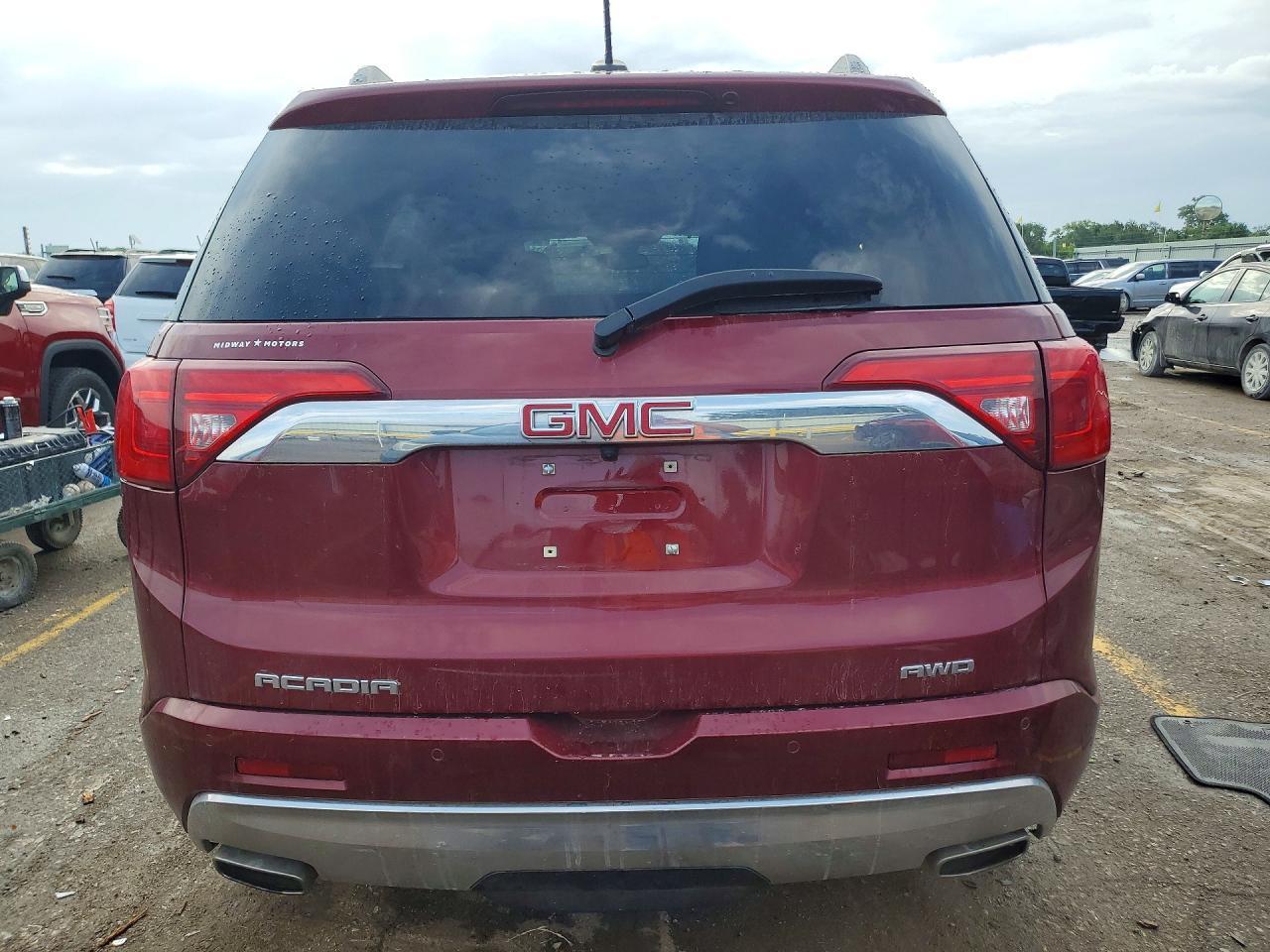 2018 GMC Acadia Denali - Фото 6