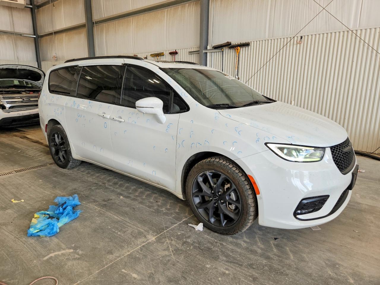 2022 Chrysler Pacifica Limited - Фото 4