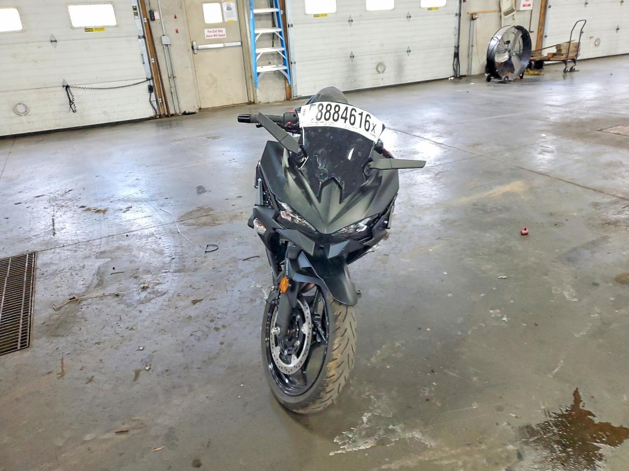 2026 Kawasaki Ex500 - Image 2