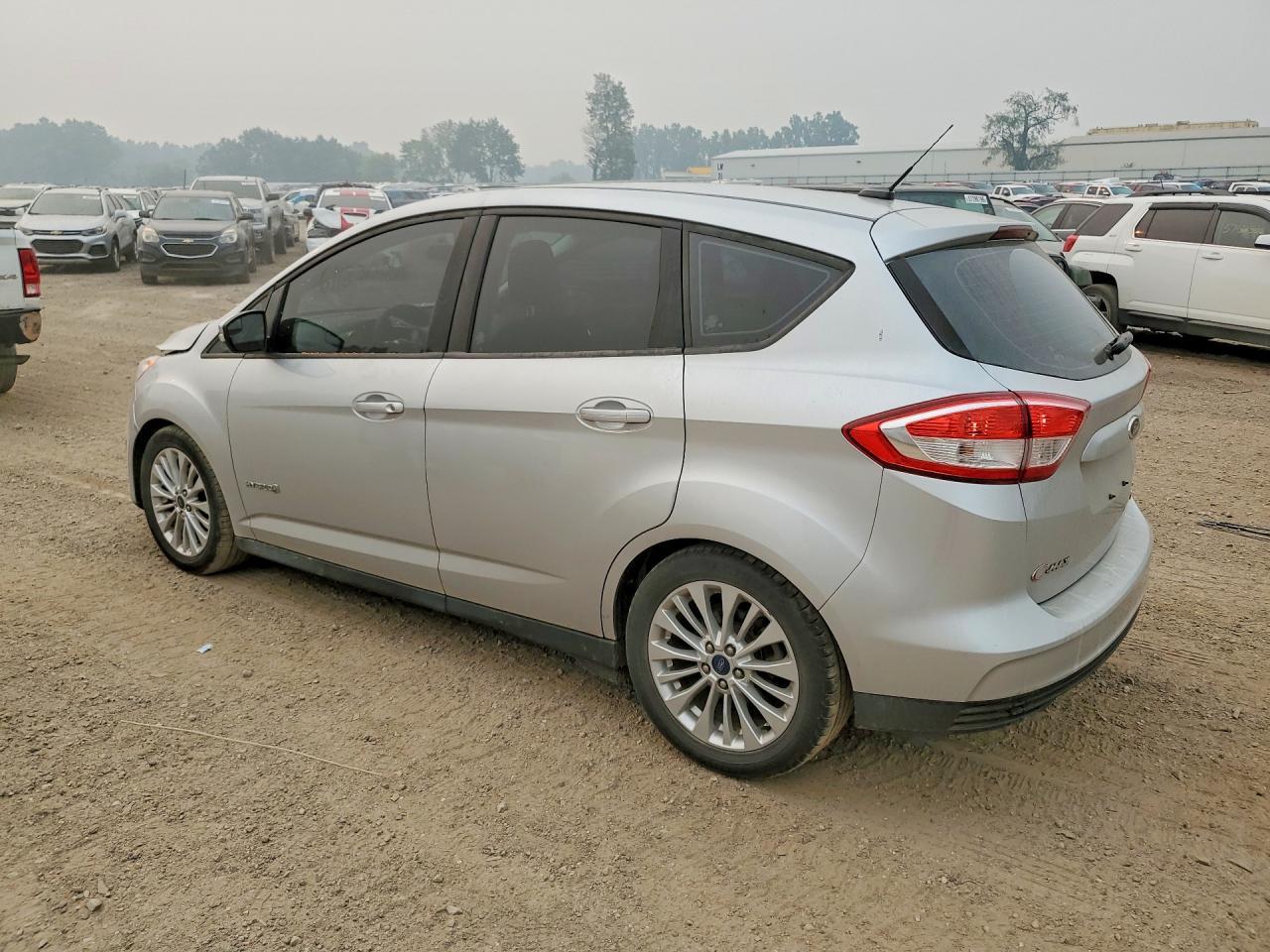 2018 Ford C-Max Se - Фото 2