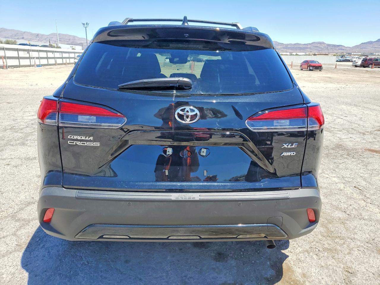 2026 Toyota Corolla Cross Xle - Image 6