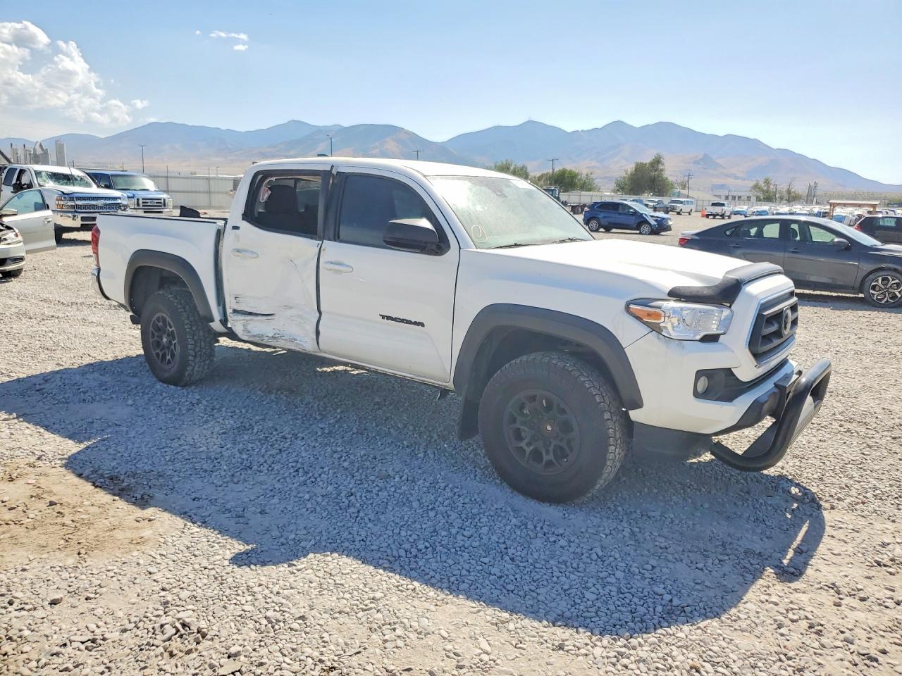 2023 Toyota Tacoma Sr5 V6 - Image 4
