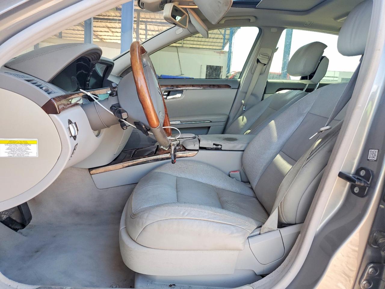 2011 Mercedes-Benz S 550 - Фото 7