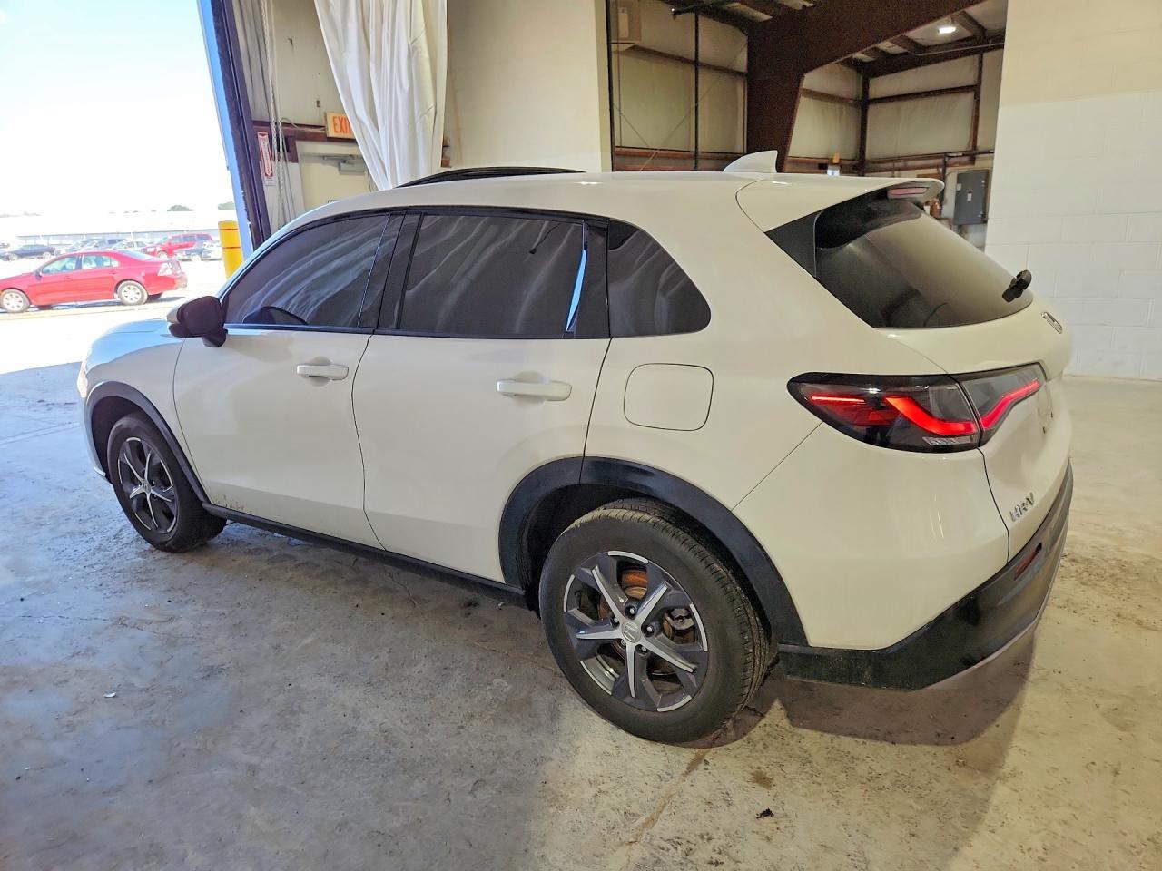 2025 Honda Hr-V Exl - Image 2