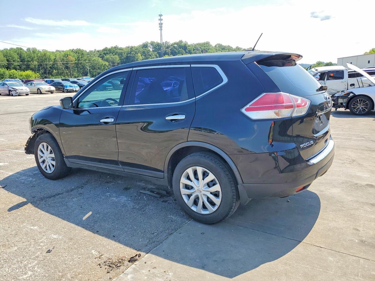 2015 Nissan Rogue S - Image 2