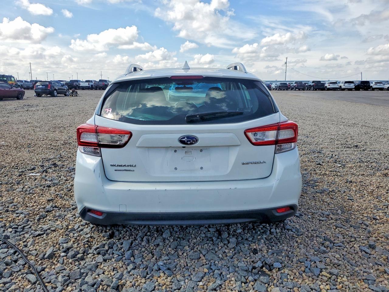 2018 Subaru Impreza Premium - Image 6