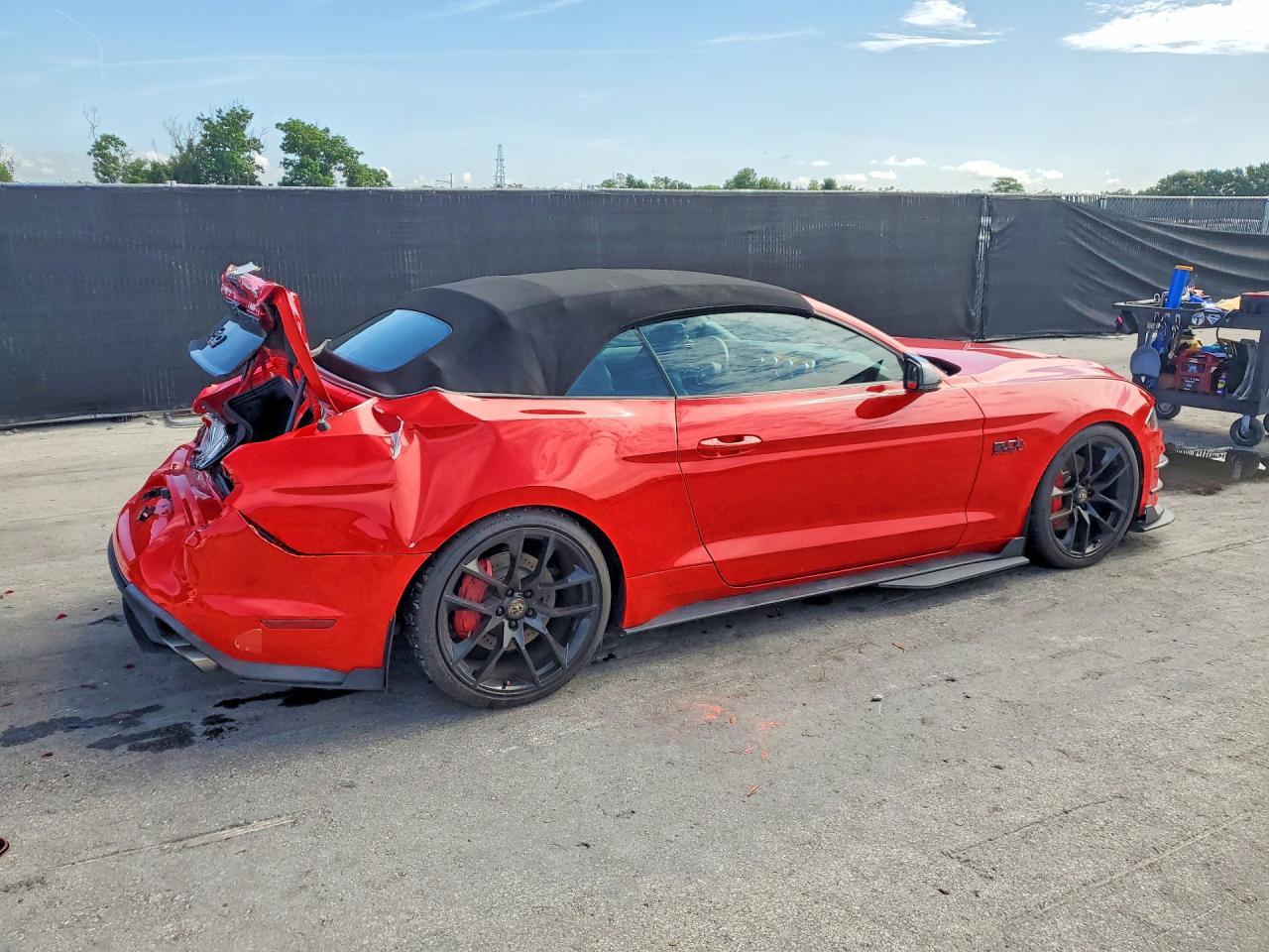 2022 Ford Mustang Gt - Фото 3