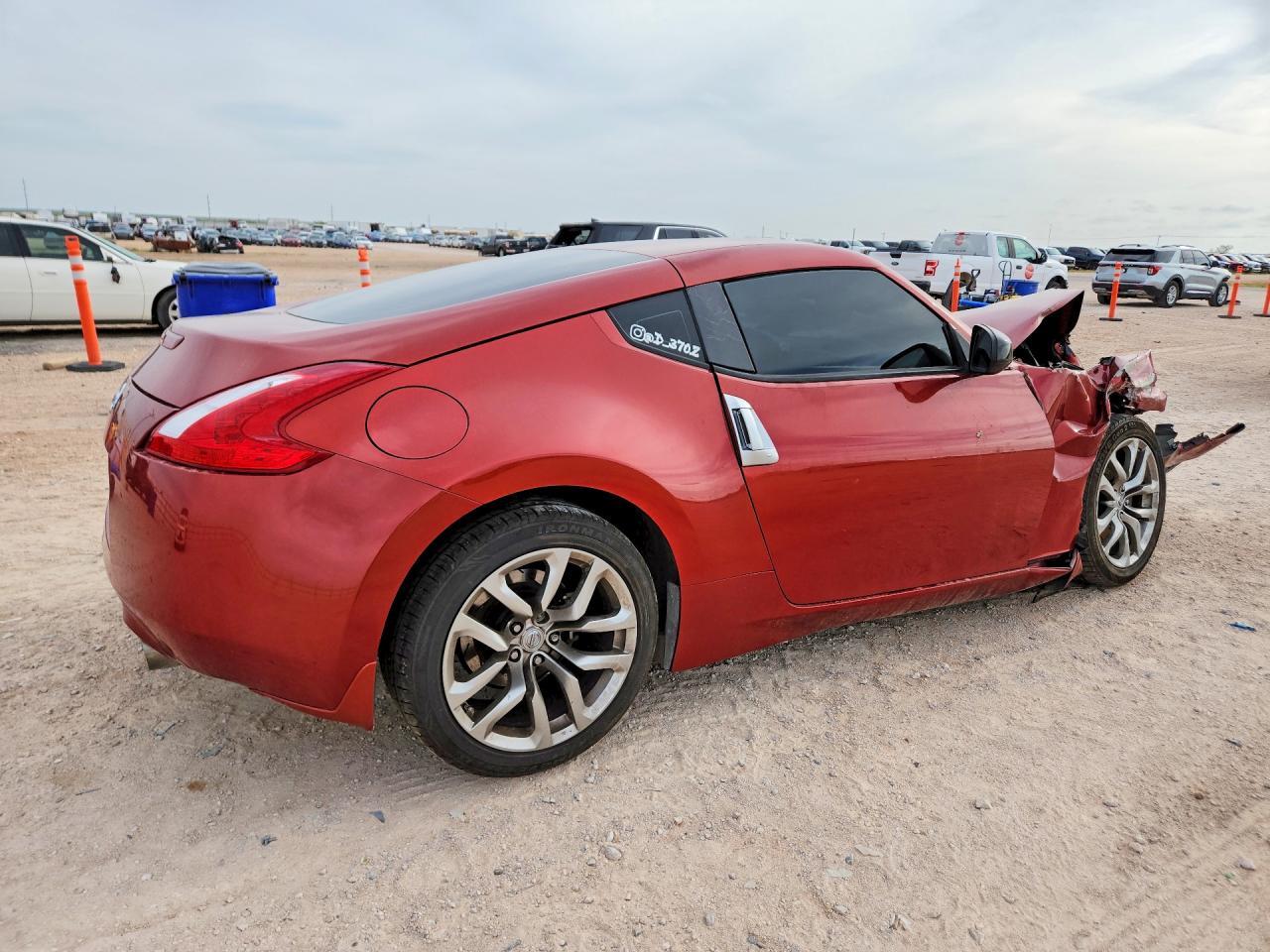 2014 Nissan 370Z Base - Фото 3