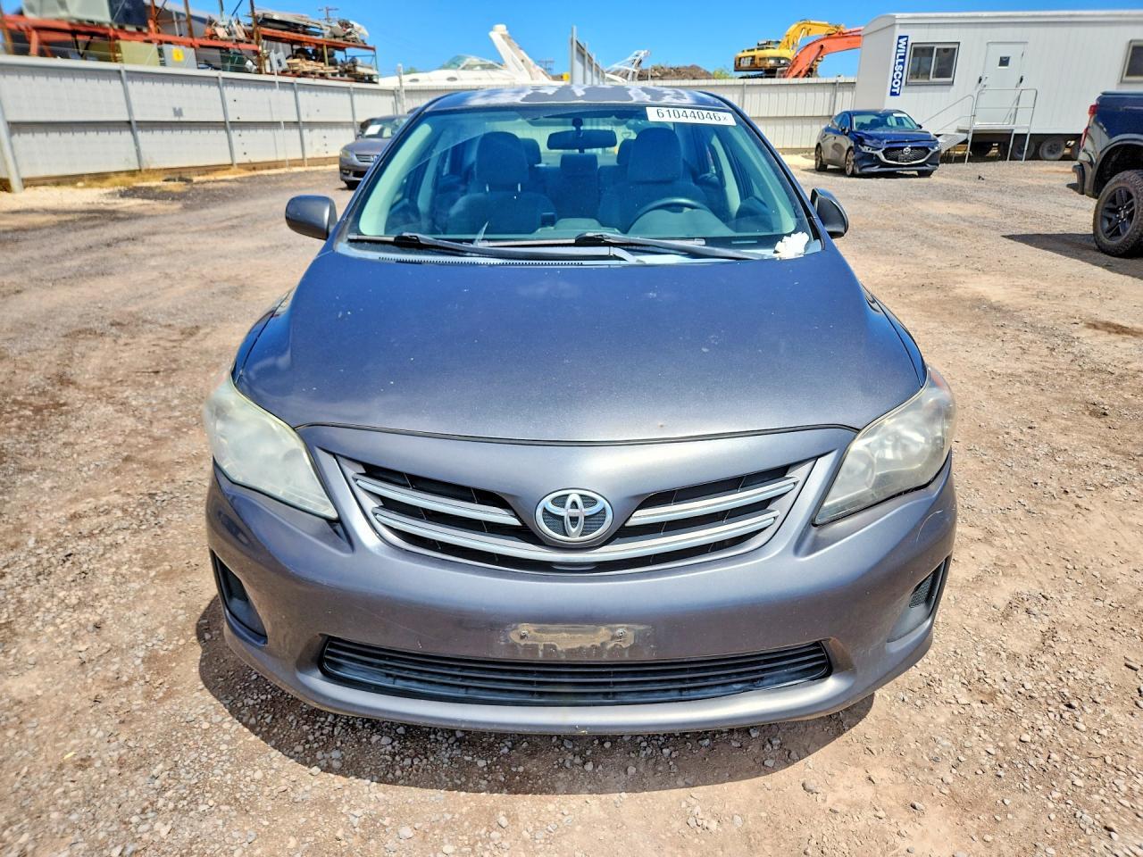 2013 Toyota Corolla Base/S/Le - Фото 5