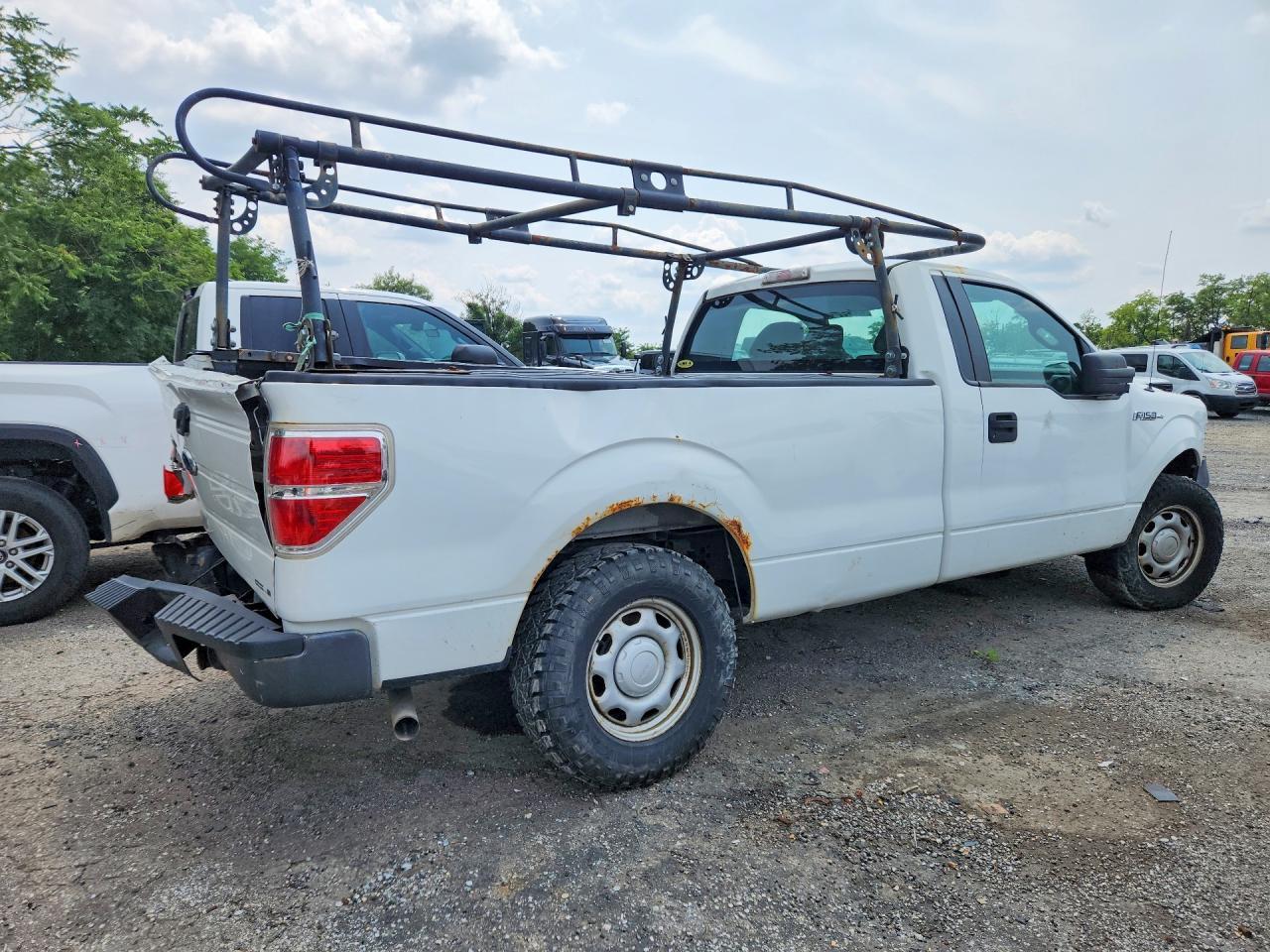 2013 Ford F150 - Image 3