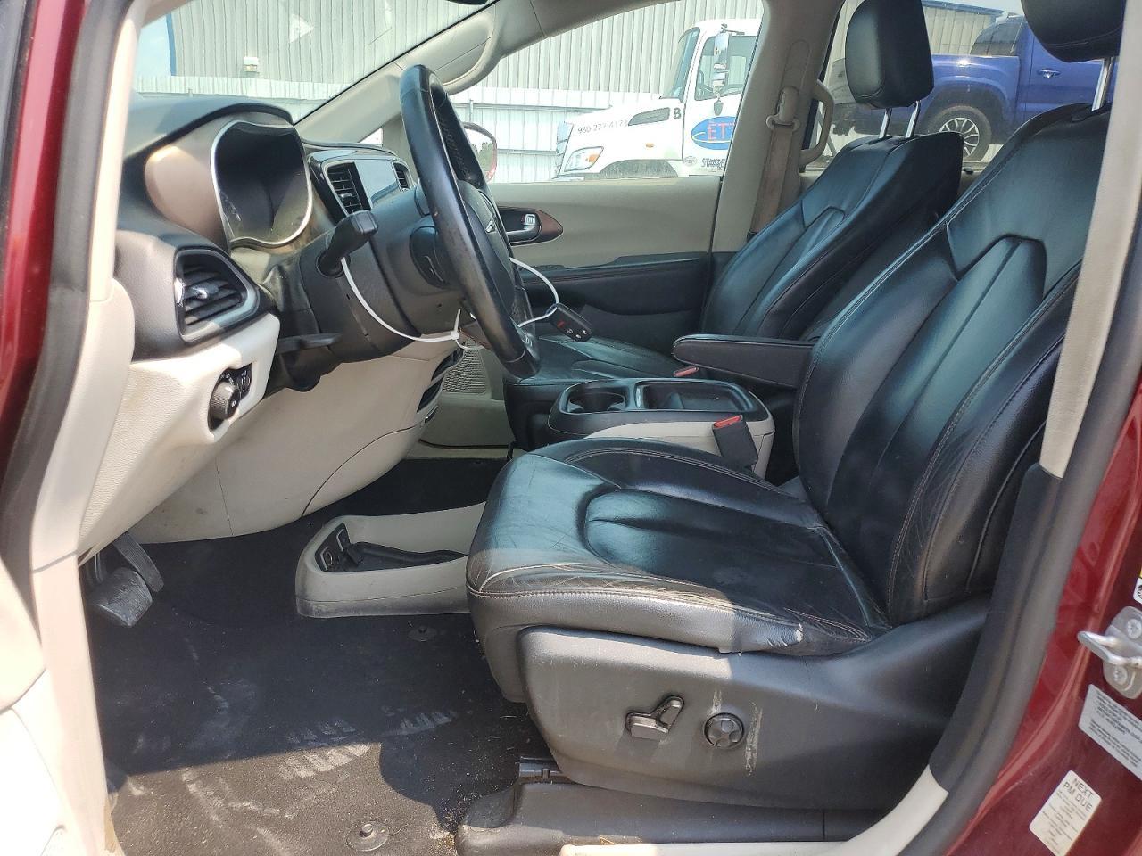 2017 Chrysler Pacifica Touring L - Фото 7