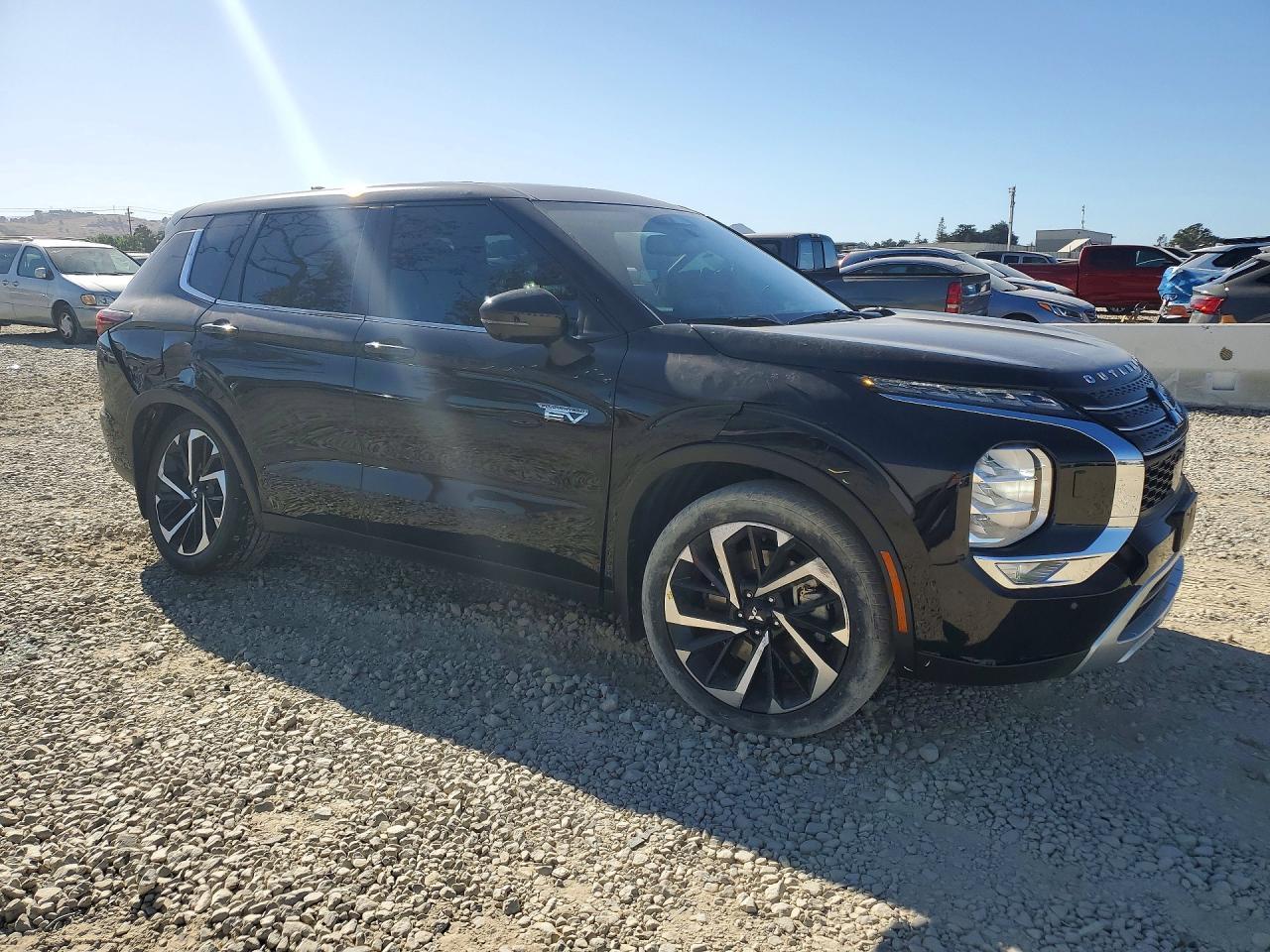 2023 Mitsubishi Outlander Se - Фото 4