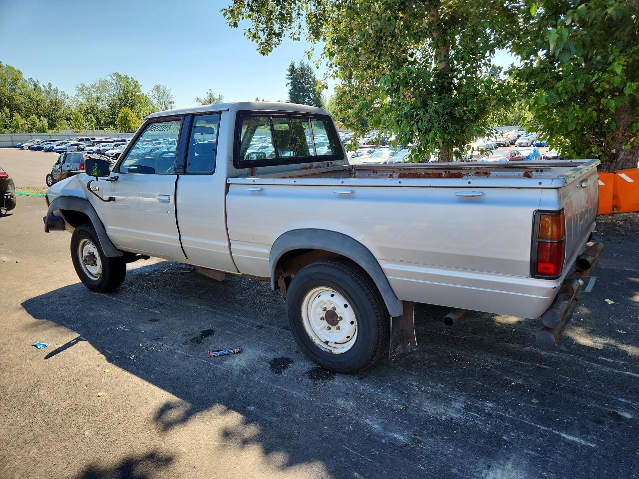 1984 Datsun 720 King Cab 4X4 - Фото 2