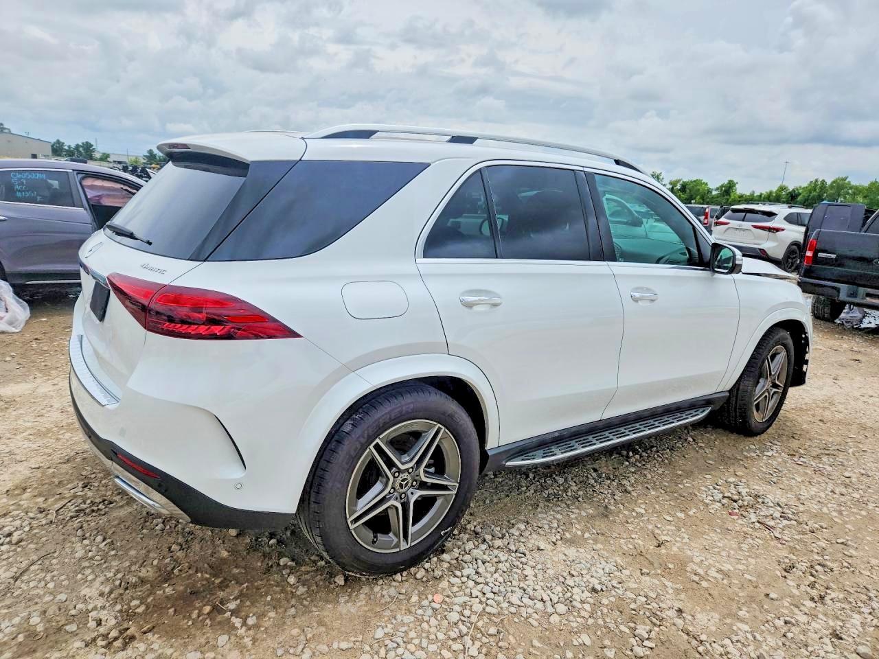 2025 Mercedes-Benz Gle 450 4Matic - Фото 3
