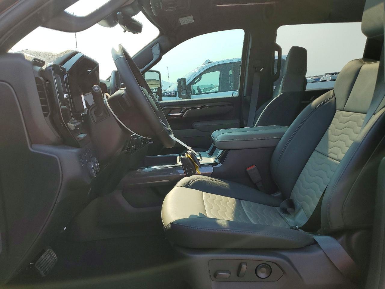 2026 Chevrolet Silverado K2500 Zr2 - Фото 7
