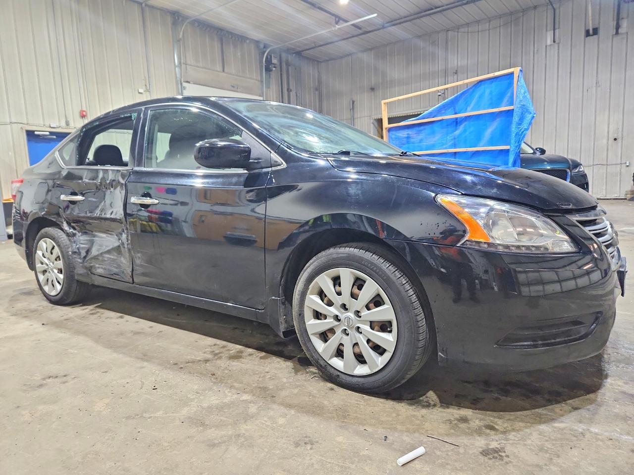 2015 Nissan Sentra S - Фото 4