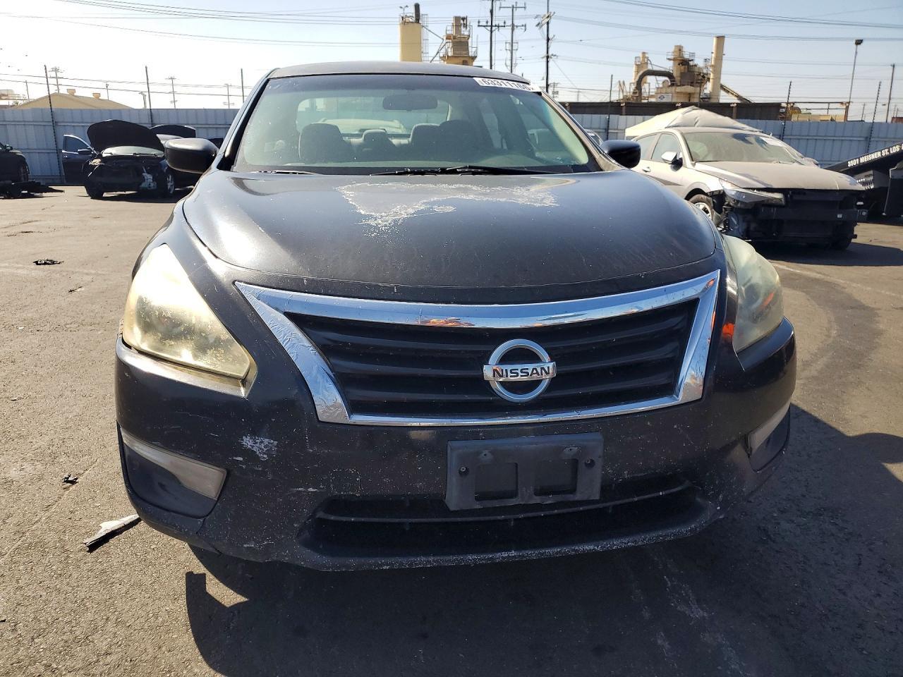 2013 Nissan Altima 3.5 S - Image 5