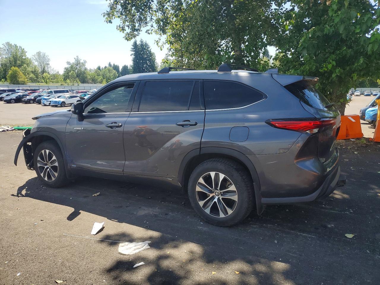 2020 Toyota Highlander Hybrid Xle - Фото 2