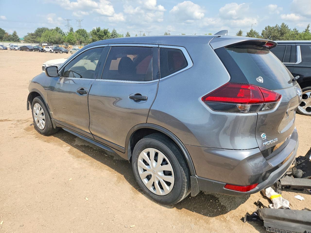 2020 Nissan Rogue S - Фото 2