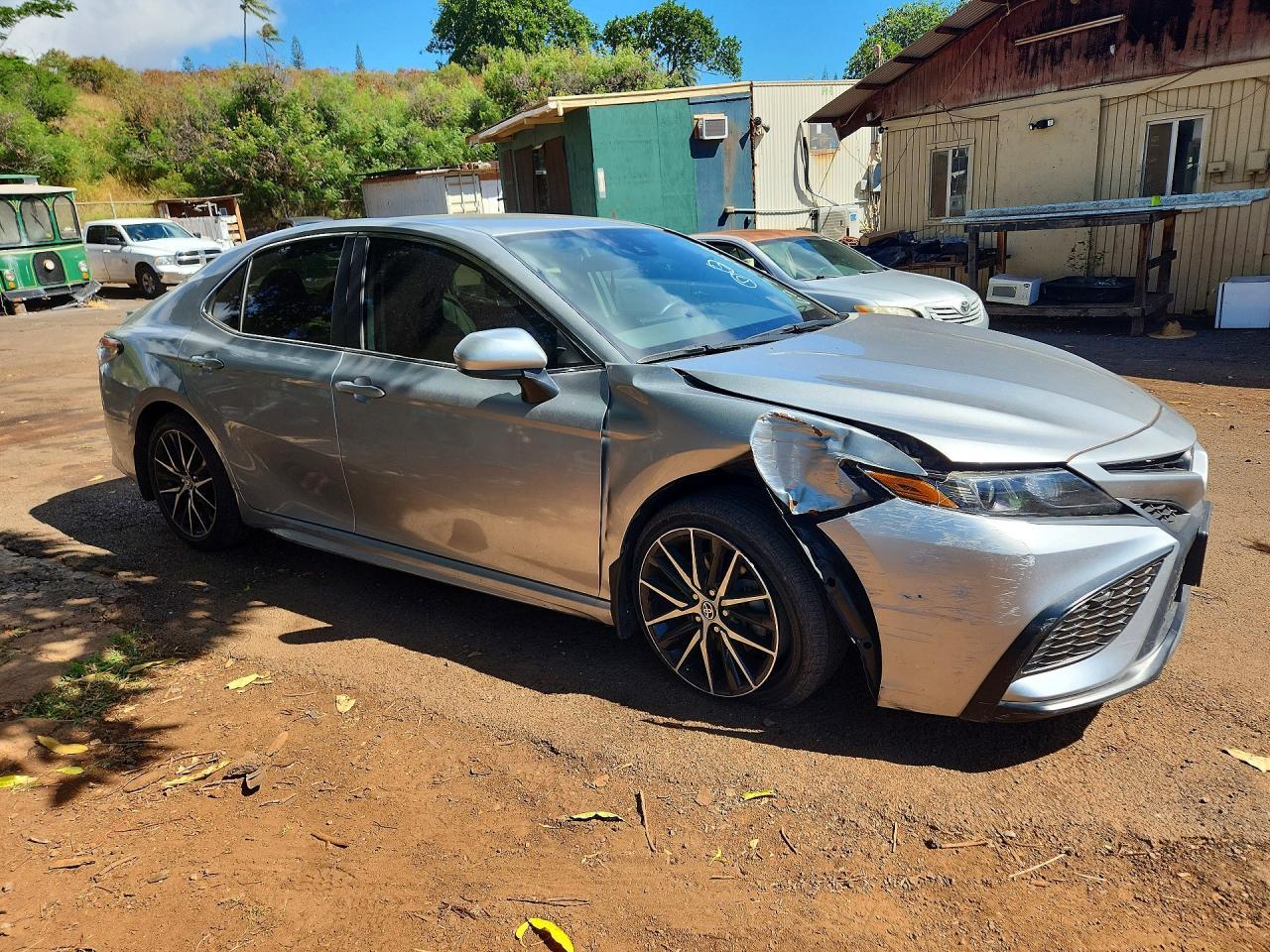 2021 Toyota Camry Se - Image 4